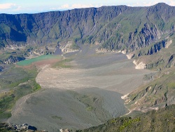 A kráter látképe a földről