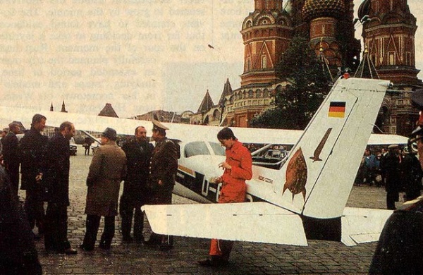Rust gépével a Vörös téren