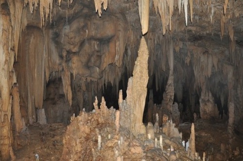 Yok Balum cseppkőbarlang