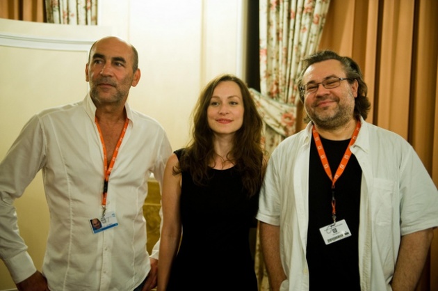 Kulka János, Hámori Gabriella és Bergendy Péter a Karlovy Vary filmfesztiválon júliusban