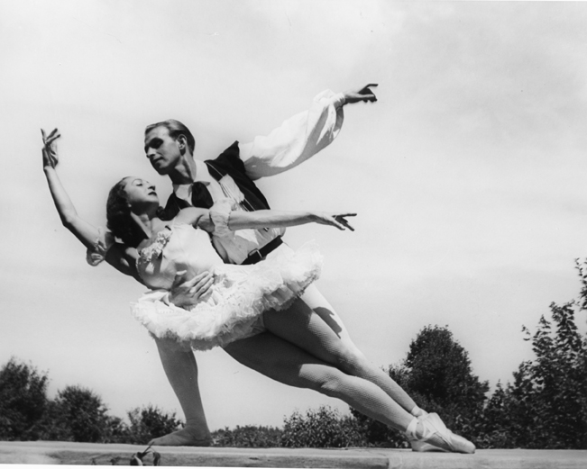 Alexandra Danilova és Frederic Franklin (Fotó: dancemagazine.com)