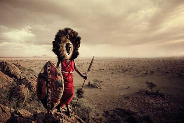 Jimmy Nelson: Maszáj harcos - Félnomádok, akik Kelet- Afrikában, Kenya déli részén és Tanzánia északi részén élnek.