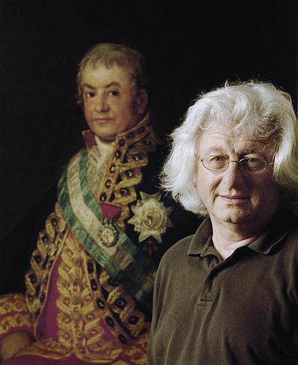 Esterházy a Goya-festmény mellett (Fotó: Helmut Wimmer)