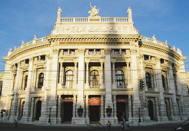 Burgtheater (Fotó: de.wikipedia.org)
