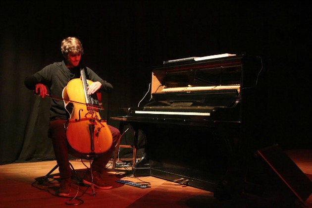 Sebastian Plano a budapesti koncerten (Fotó: Kad De Guzman)