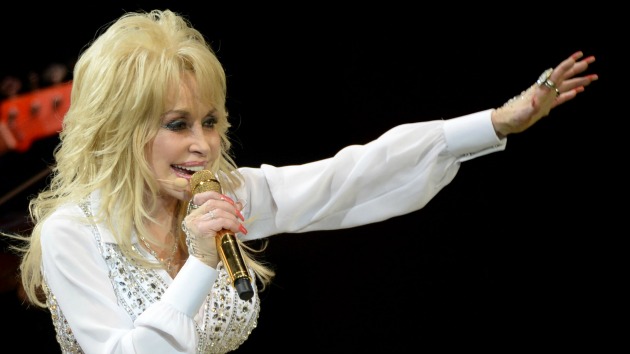 Dolly Parton (Fotó: sheknows.co.uk)
