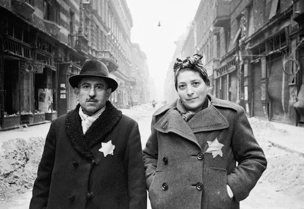 Egy zsidó házaspár Budapesten 1944-ben (fotó: budapest-anno.blog.hu