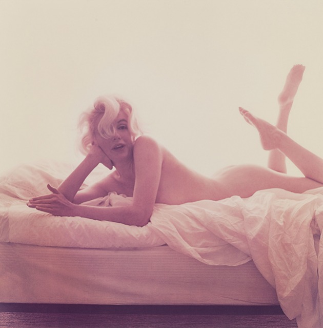 Bert Stern: Marilyn Teasing - a The Last Sitting gyűjtemény darabja (Forrás: artdaily.org)